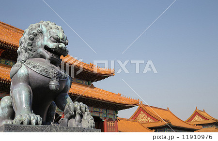 Bronze Guardian Lion Statue in the Forbidden City, Beijing, China Bronze Guardian Lion Statue in the Forbidden City, Beijing, China 11910976