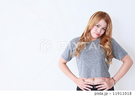 若い女性イメージ 11911018