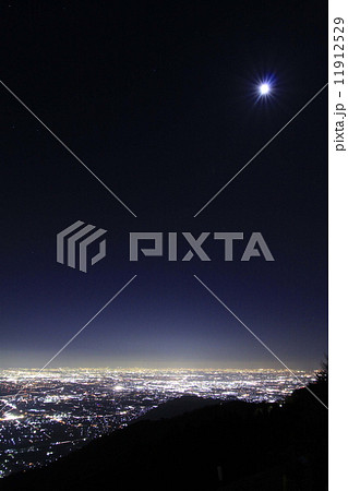 池田山の夜景 11912529
