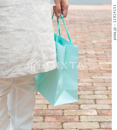 買い物帰り 11914151