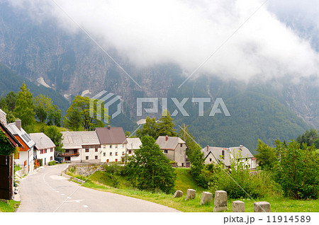 Slovenian village 11914589