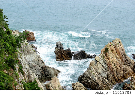 島根県 人形峠から見た人形岩 島根県 人形峠から見た人形岩 11915703