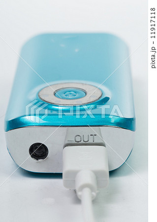 Recharging smart phone Recharging smart phone 11917118