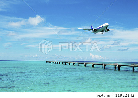 飛行機と海 11922142