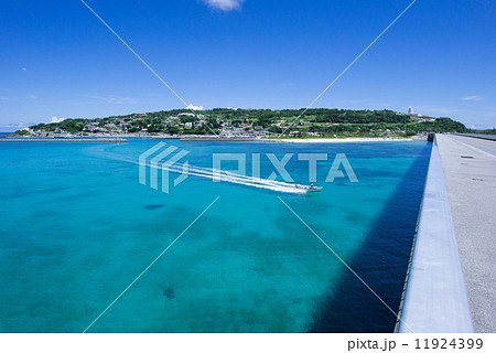 沖縄の海・古宇利大橋 沖縄の海・古宇利大橋 11924399