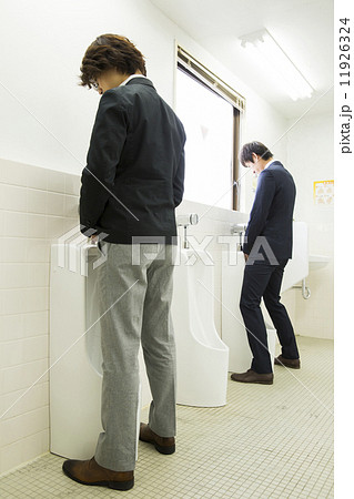 男性トイレ 11926324