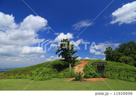 若草山 鶯塚古墳 若草山 鶯塚古墳 11926606