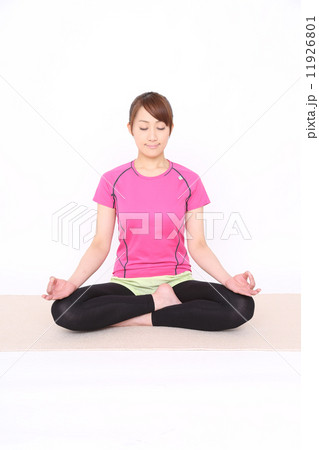 ヨガ 11926801
