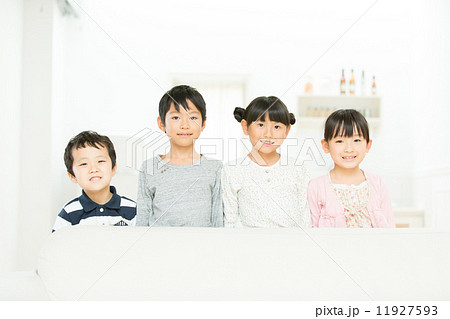 仲よ良い小学生 11927593