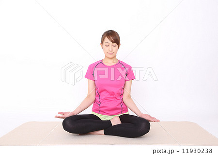 ヨガ ヨガ 11930238