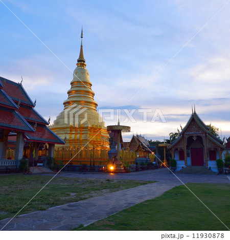 Golden pagoda architecture of northern thailand in temple buddhi Golden pagoda architecture of northern thailand in temple buddhi 11930878