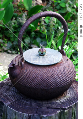 鉄瓶 11934703