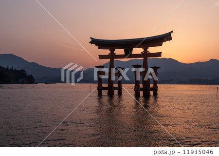 厳島神社 大鳥居 厳島神社 大鳥居 11935046