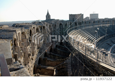 アルルの円形闘技場跡 11937122