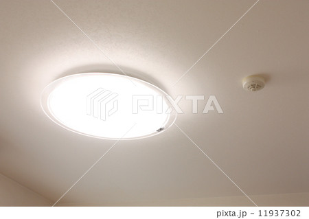 家庭用の天井に取付ける節電型LED照明 家庭用の天井に取付ける節電型LED照明 11937302
