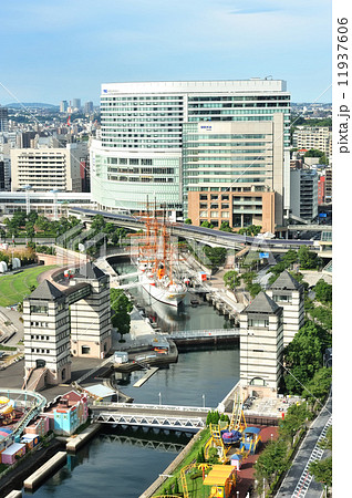 日本丸と公園 11937606