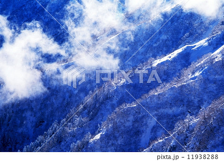 ガス湧く尾根 ガス湧く尾根 11938288