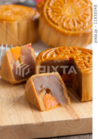 Moon cake Moon cake 11938348