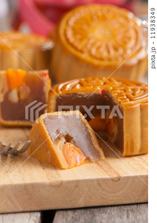 Moon cake 11938349