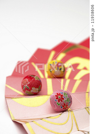 扇と小さな玉 扇と小さな玉 11938606