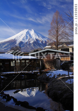 忍野の冬景色 忍野の冬景色 11939693