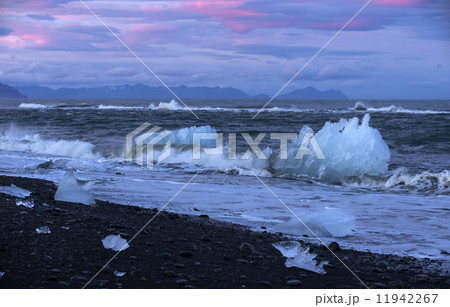 Icebergs on the Seashore Iceland 11942267