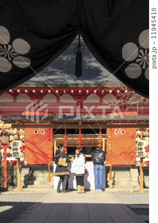 荏柄天神社の新春 11945410