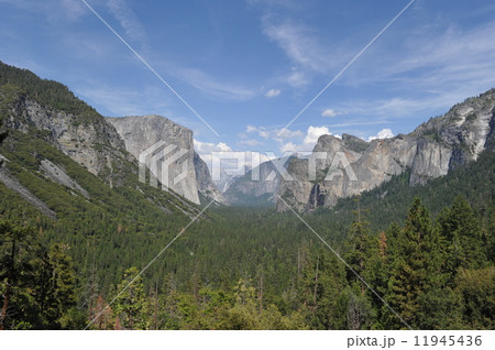 ヨセミテ国立公園：トンネル・ビュー 11945436