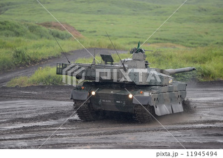 演習中の戦車 演習中の戦車 11945494
