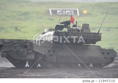 演習中の戦車 11945510