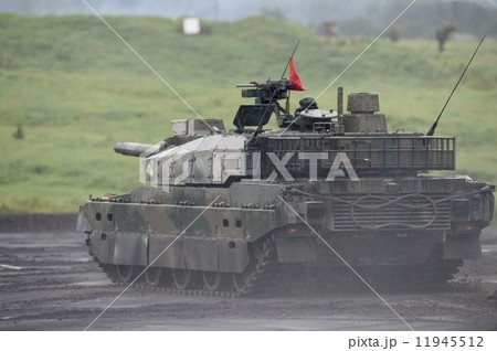 演習中の戦車 11945512