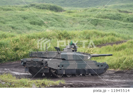 演習中の戦車 11945514
