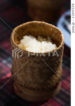 Sticky rice box 11945558