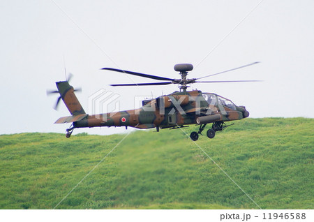 アパッチ AH-64D ( 攻撃ヘリコプター ) 飛行 2014年 富士総合火力演習 アパッチ AH-64D ( 攻撃ヘリコプター ) 飛行 2014年 富士総合火力演習 11946588