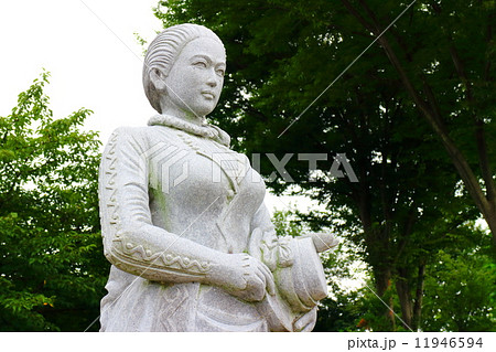 荻野吟子像 荻野吟子像 11946594