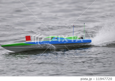 ラジコンボート 11947720