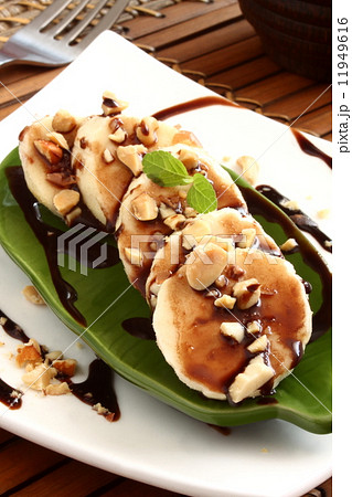 バナナ　チョコバナナ　フルーツ 11949616