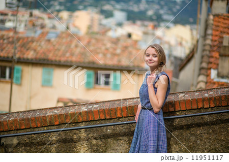 Young tourist on Le Suquet hill in Cannes 11951117