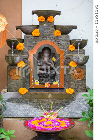 Traditional Balinese sculpture in Ubud 11951191