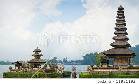 Pura Ulun Danu temple in Bali 11951192