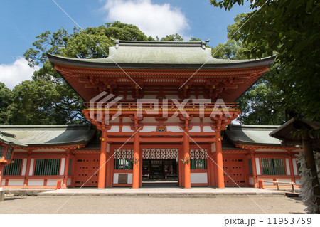 武蔵国一宮氷川神社楼門 11953759