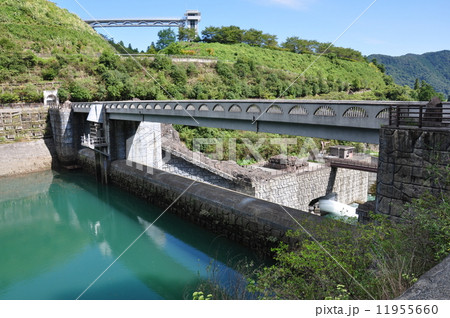 石小屋ダム 11955660