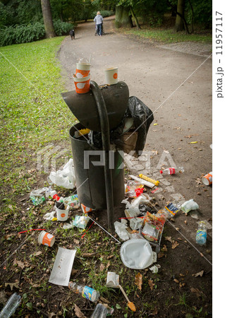 Aftermath of barbecue 11957117