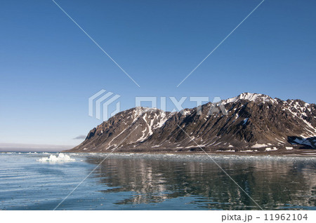 Svalbard Spitzbergen Glacier landscape 11962104