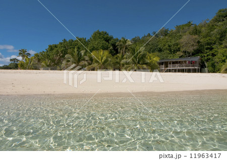 Tropical paradise sand beach cristal water resort Tropical paradise sand beach cristal water resort 11963417