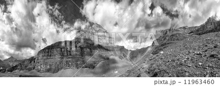 rocky mountains panorama Yoho Banff Jasper Park rocky mountains panorama Yoho Banff Jasper Park 11963460