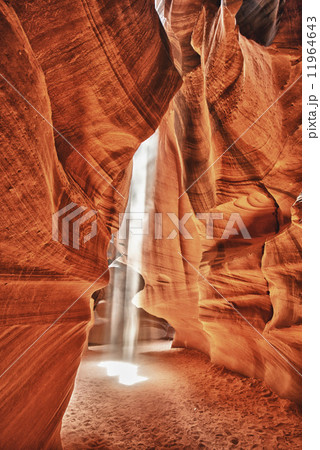 Antelope Canyon view with light rays Antelope Canyon view with light rays 11964643