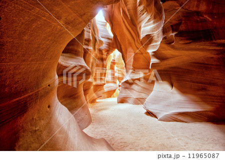 Antelope Canyon view with light rays 11965087