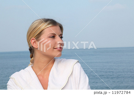 Closeup of blond woman in spa treatment 11972784
