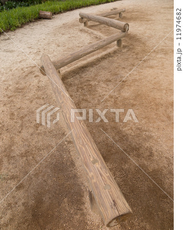 公園の木製遊具 公園の木製遊具 11974682